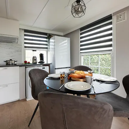 37, Located In A Quiet & Wooded Area! Oisterwijk