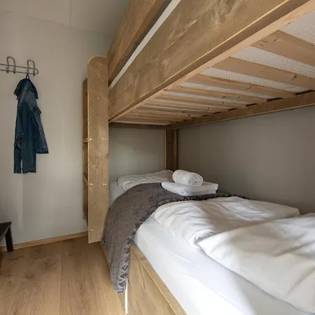 Chalet 37, Located In A Quiet & Wooded Area! Oisterwijk