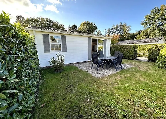 37, Located In A Quiet & Wooded Area! Alpesi faház *