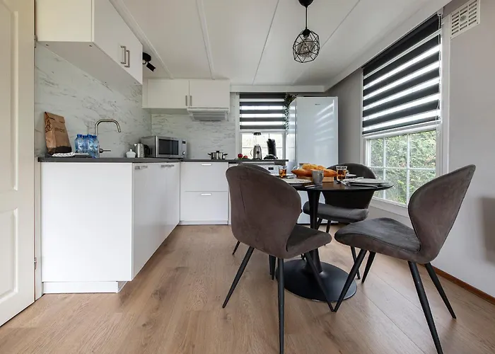 Domek alpejski 37, Located In A Quiet & Wooded Area! Oisterwijk